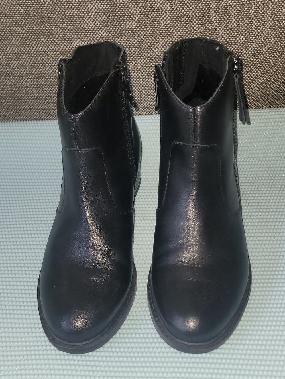 Easy Spirit Womens 7 M Black Lacy Leather Double Zipper Ankle Booties